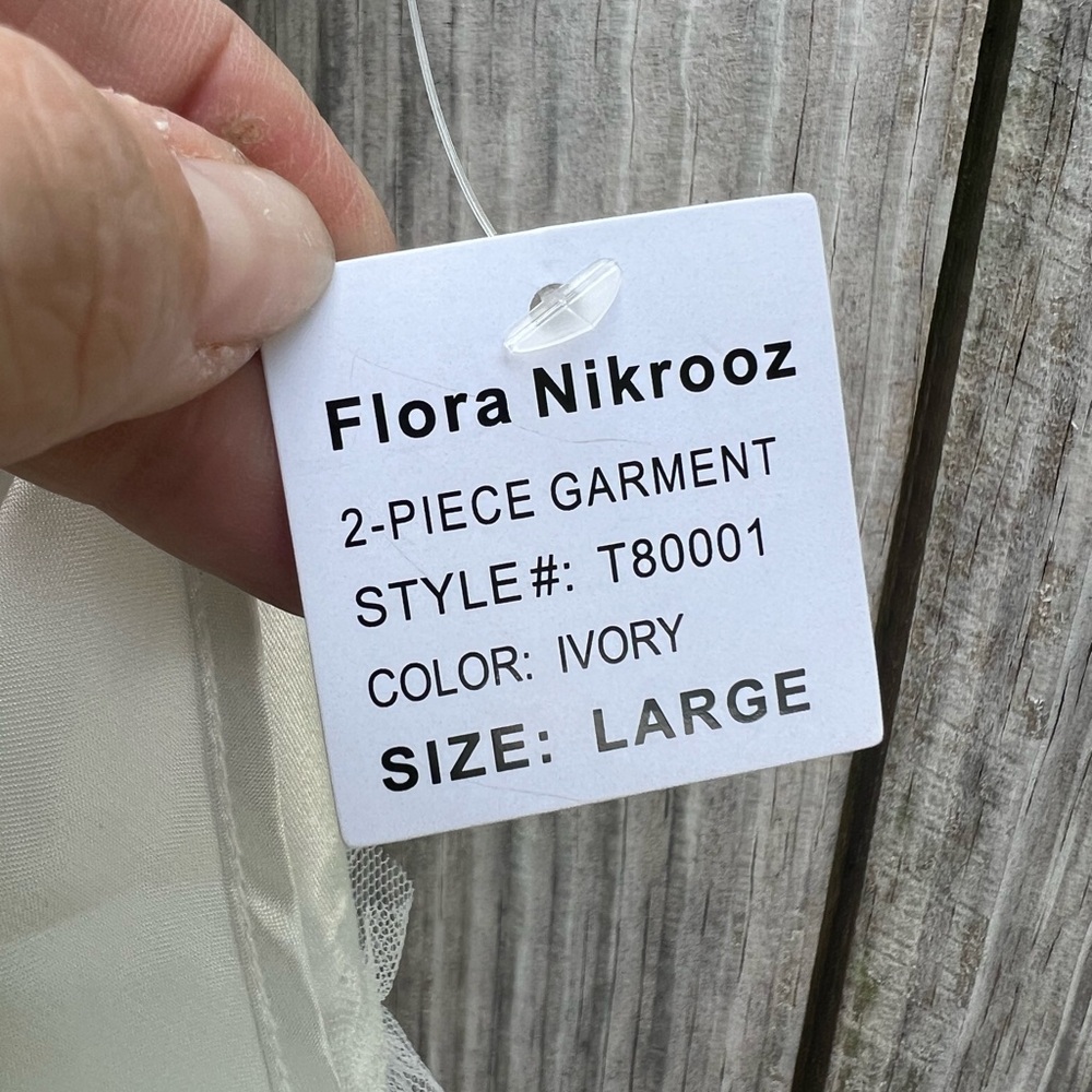 FLORES Ivory Babydoll Nightgown with underwear Women’s Large NWT NEW - Picture 6 of 10
